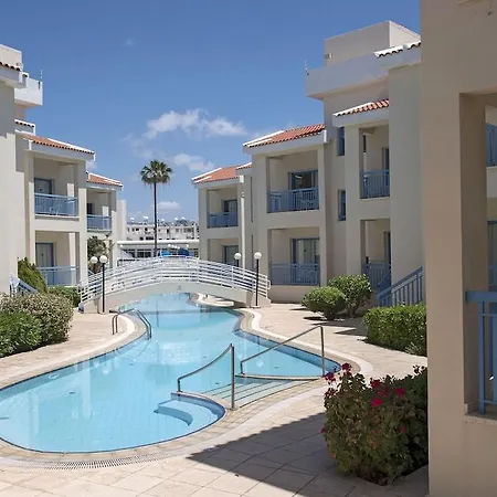 Kissos Hotel 3*